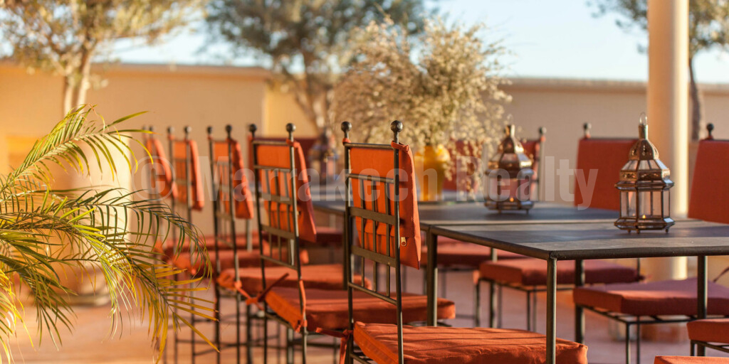 Exceptional palatial 5 suite garden Riad