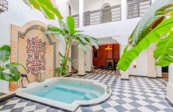 Handsome Riad with triple courtyard next to the Spice Market