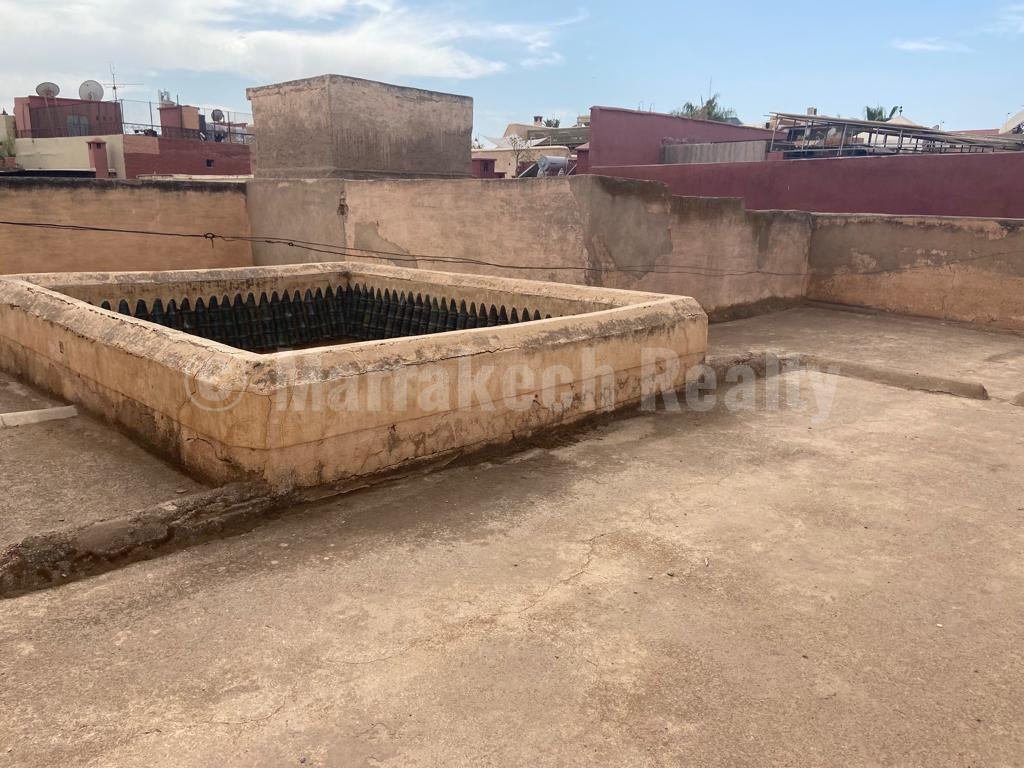 Beau Riad ancien à rénover idéalement situé