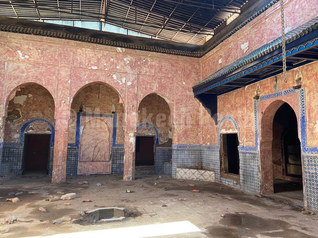 Vaste Riad à rénover avec accès voiture direct