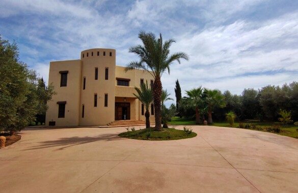 Belle villa de 4 chambres à 25 mn du centre de Marrakech
