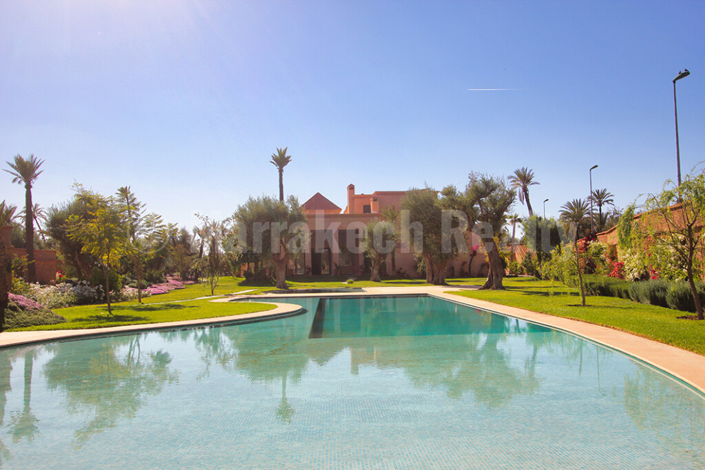 Luxueuse villa contemporaine de 5 chambres en Palmeraie