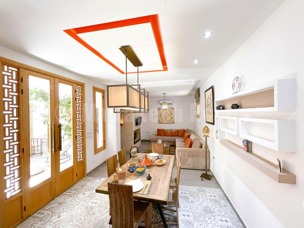 Handsome renovated 4 bedroom Riad with rooftop pool