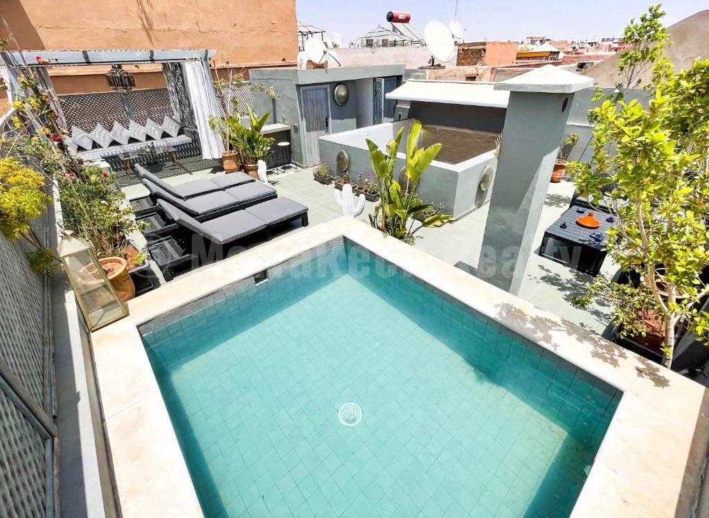 Handsome renovated 4 bedroom Riad with rooftop pool