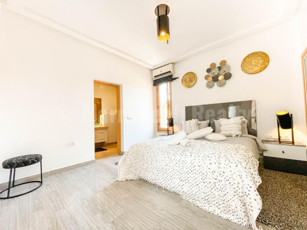 Handsome renovated 4 bedroom Riad with rooftop pool