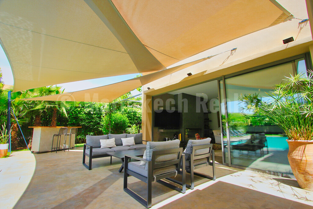 Belle villa de 4 chambres dans un domaine privé
