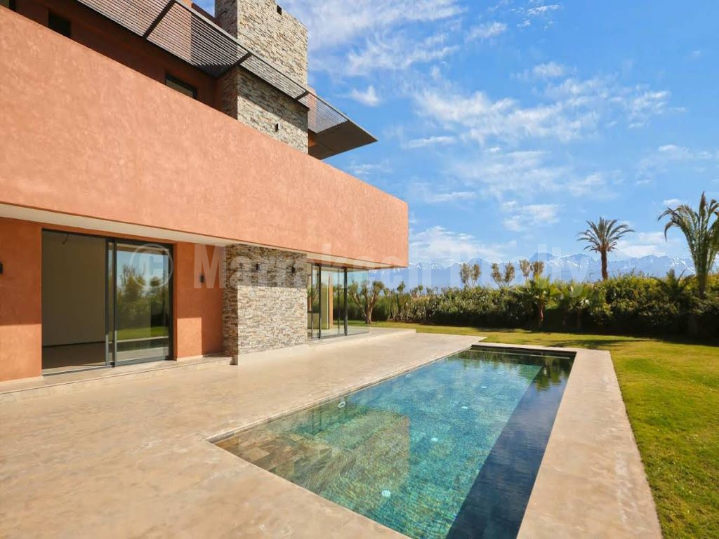 Villa de luxe à vendre en premier rang sur un parcours de golf prestigieux à Marrakech