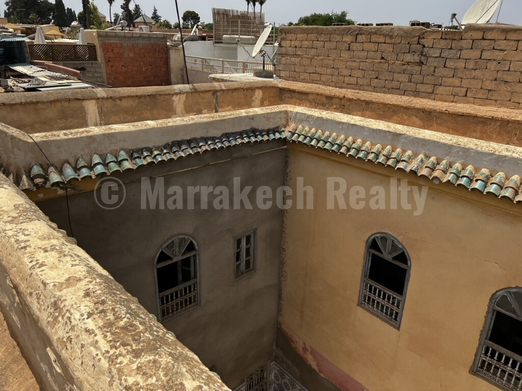 Riad titré à rénover avec emplacement de premier ordre
