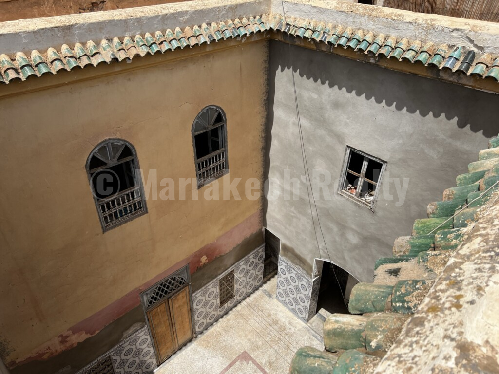 Riad titré à rénover avec emplacement de premier ordre