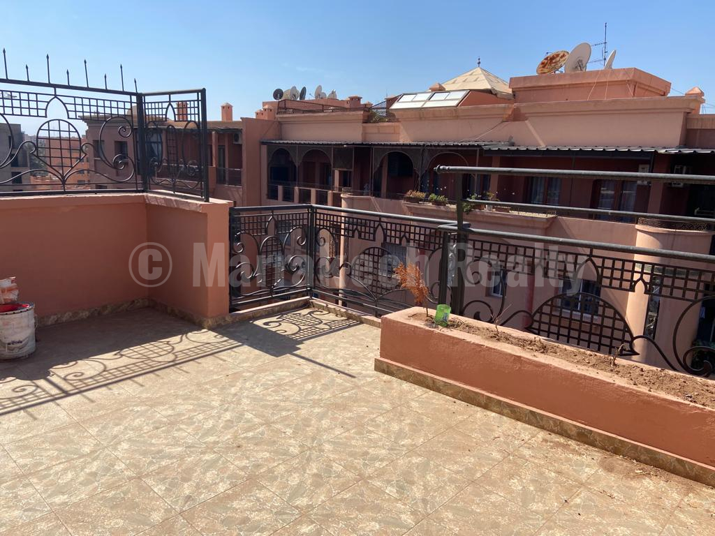 Appartement avec double terrasse au cœur de Marrakech en location longue durée