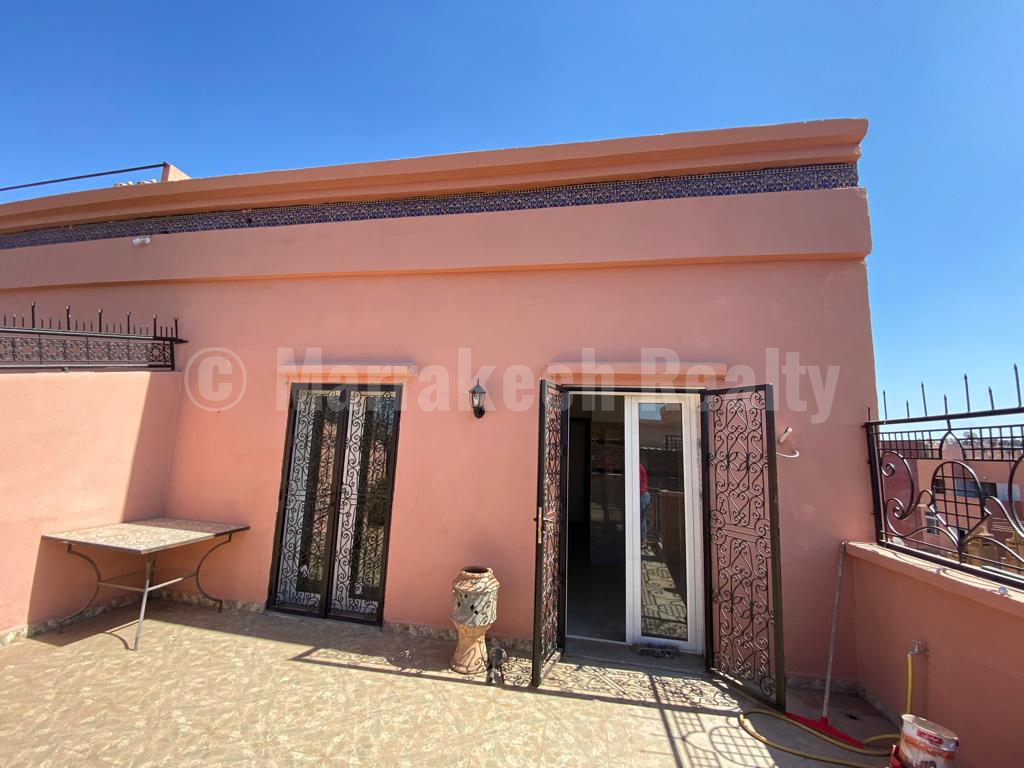 Appartement avec double terrasse au cœur de Marrakech en location longue durée