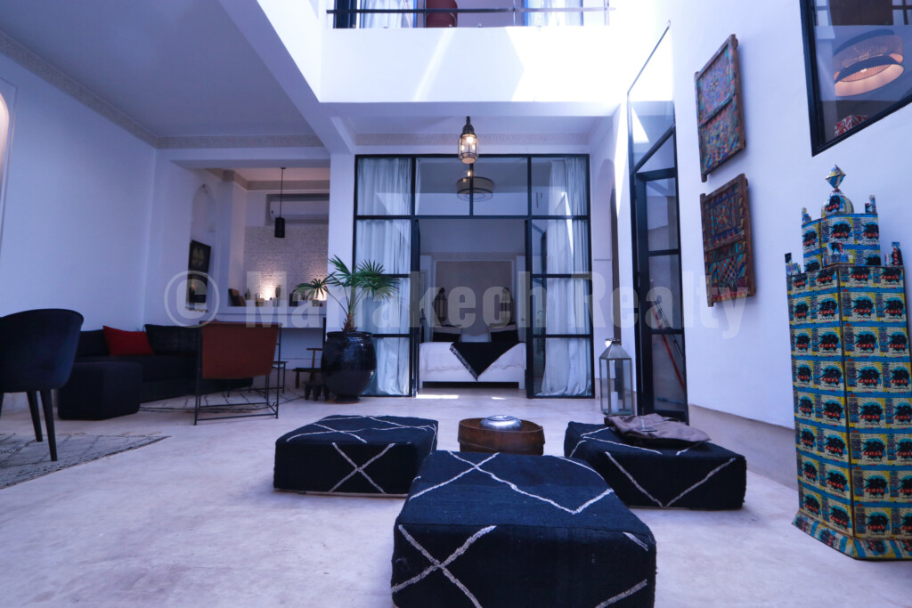 Trés beau Riad rénové de 3-4 chambres et bel emplacement