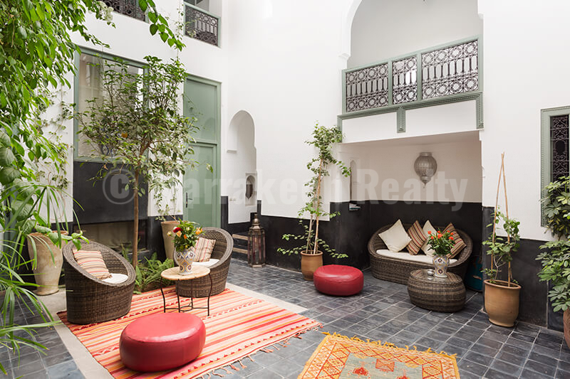 Ravissant Riad de 5 chambres avec bassin chauffé en terrasse
