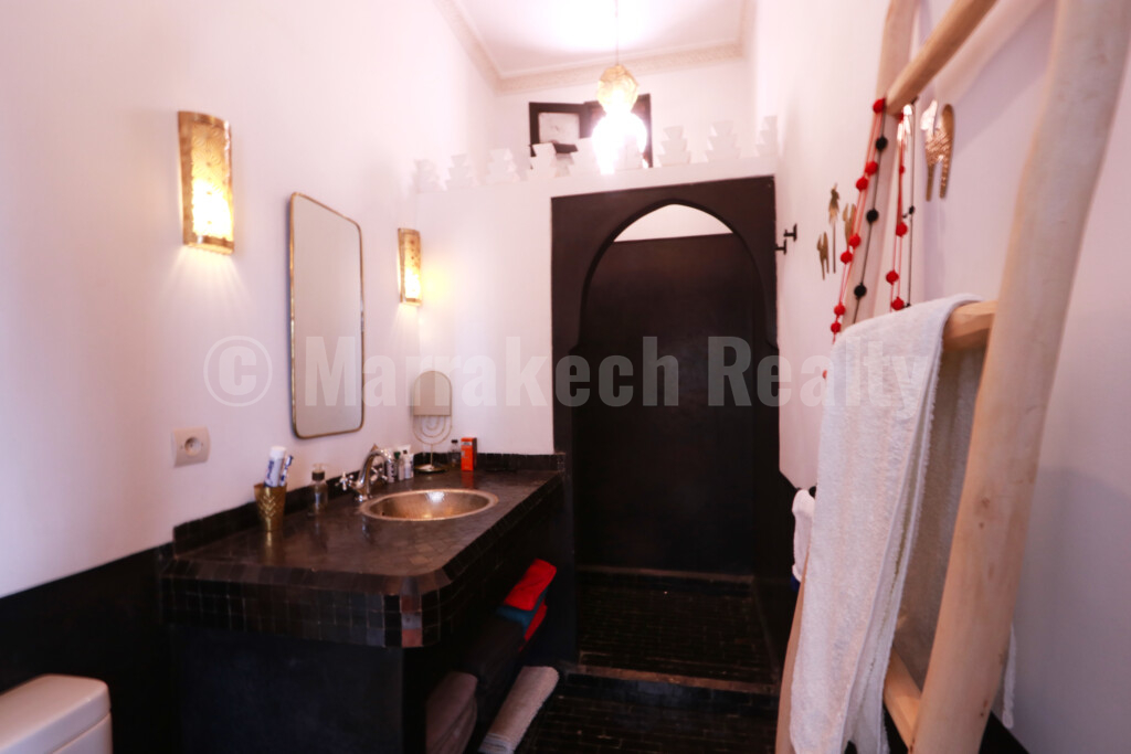 Trés beau Riad rénové de 3-4 chambres et bel emplacement