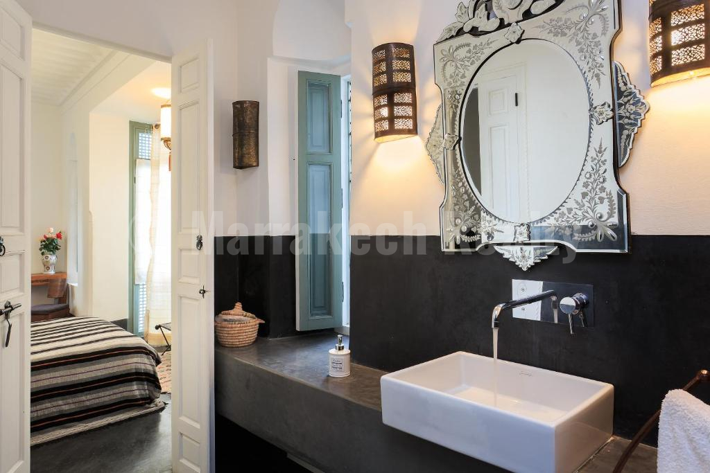 Ravissant Riad de 5 chambres avec bassin chauffé en terrasse