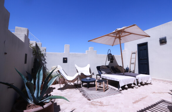 Delightful 3-4 bedroom renovated Riad with prime location