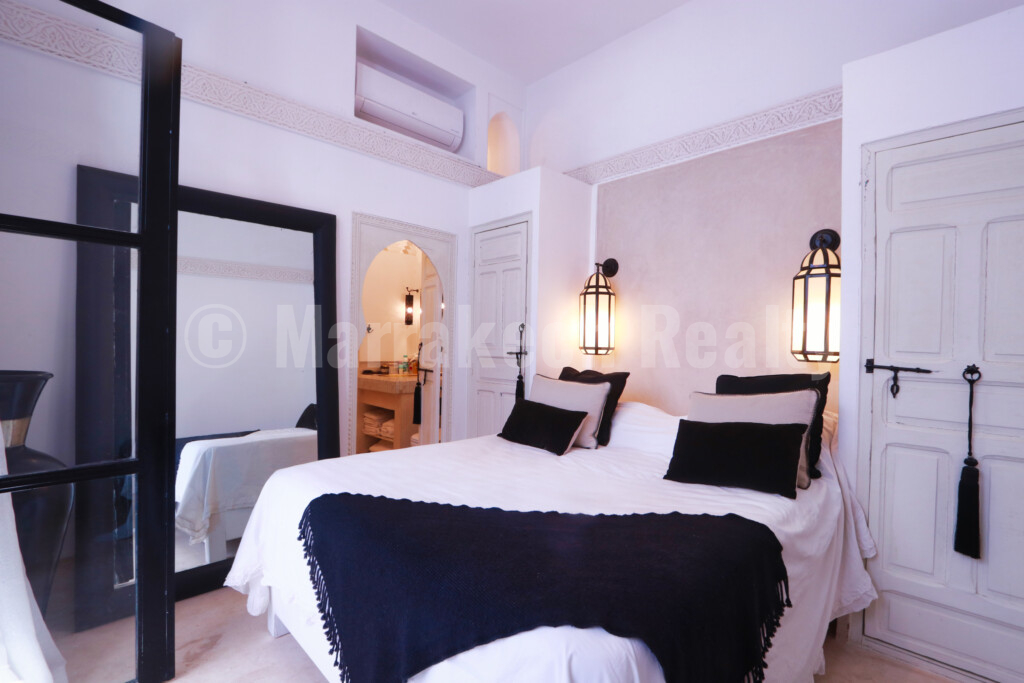 Trés beau Riad rénové de 3-4 chambres et bel emplacement