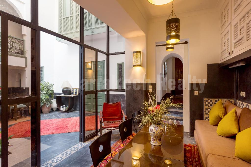 Ravissant Riad de 5 chambres avec bassin chauffé en terrasse