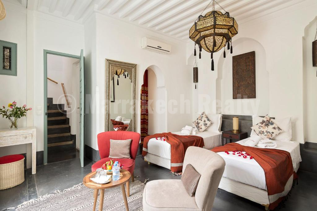 Ravissant Riad de 5 chambres avec bassin chauffé en terrasse