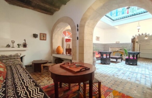 Traditional 5 bedroom Riad in the heart of the Medina 
