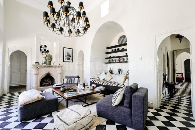 Delightful 5 bedroom villa in a private domain