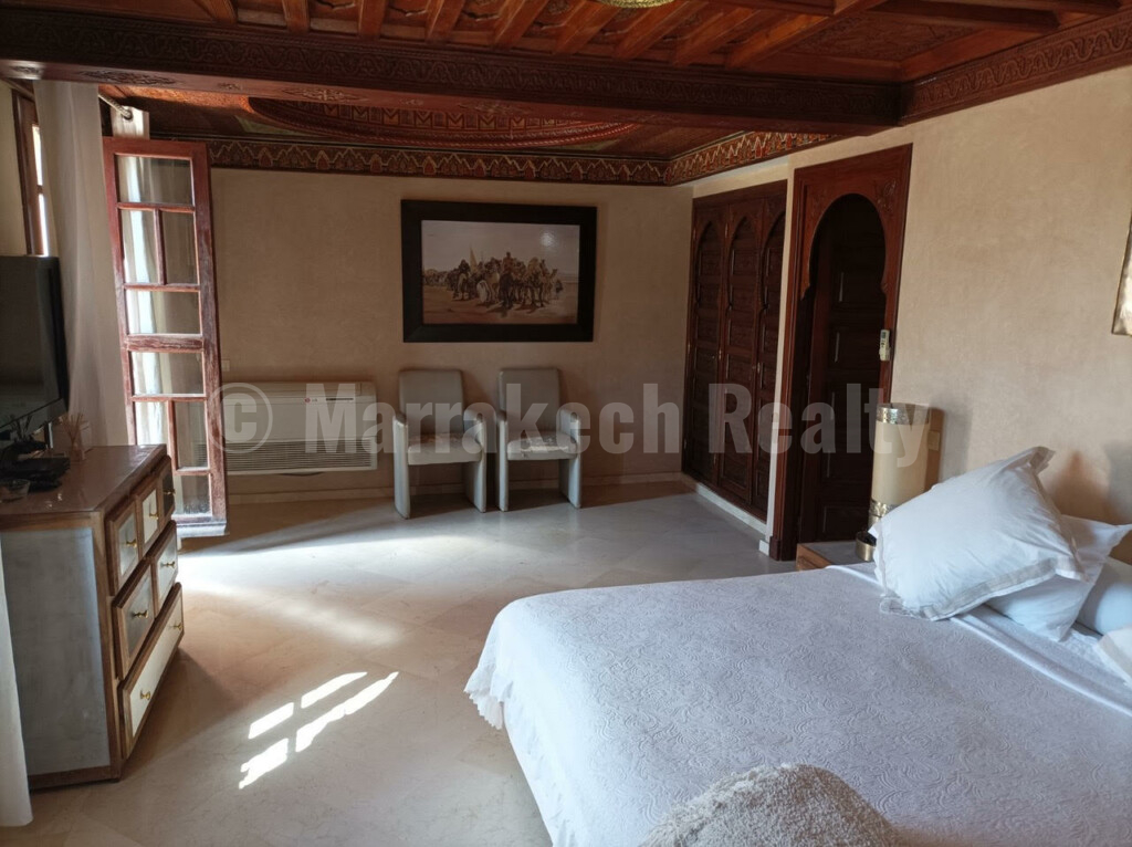 Long term villa rental: furnished w 3 suites Bear downtown