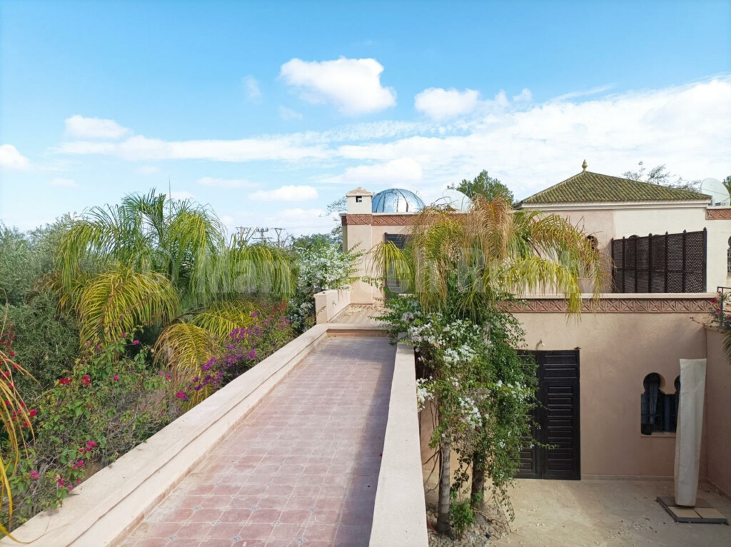 Long term villa rental: furnished w 3 suites Bear downtown