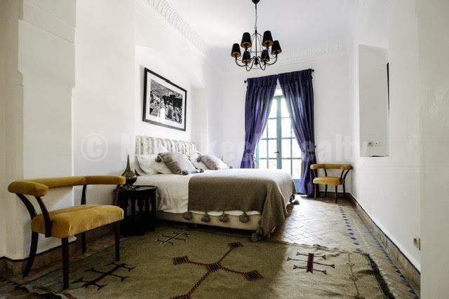 Delightful 5 bedroom villa in a private domain