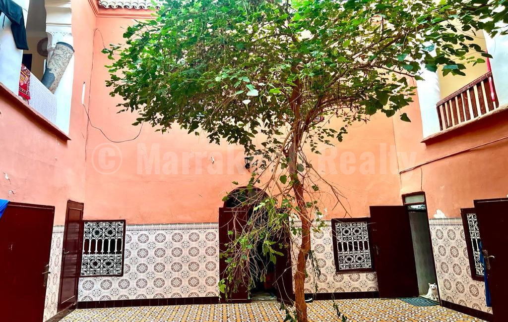 Riad à rénover à Marrakech avec bel emplacement