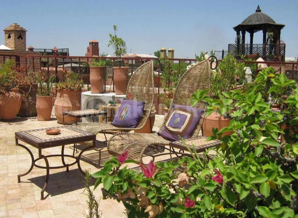 Riad de 4 chambres à rafraîchir avec bel emplacement