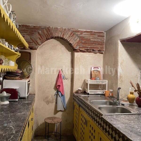 Riad de 4 chambres à rafraîchir avec bel emplacement