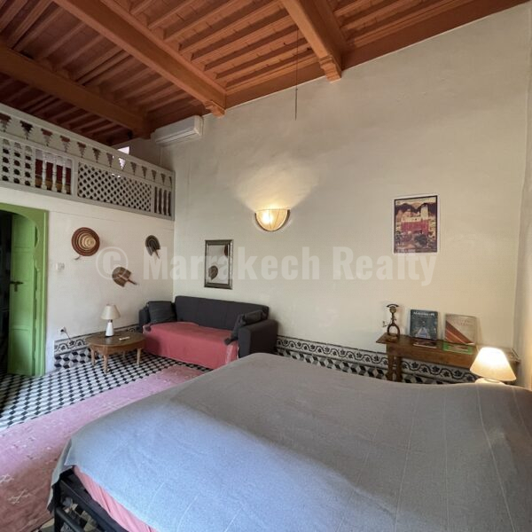Riad de 4 chambres à rafraîchir avec bel emplacement