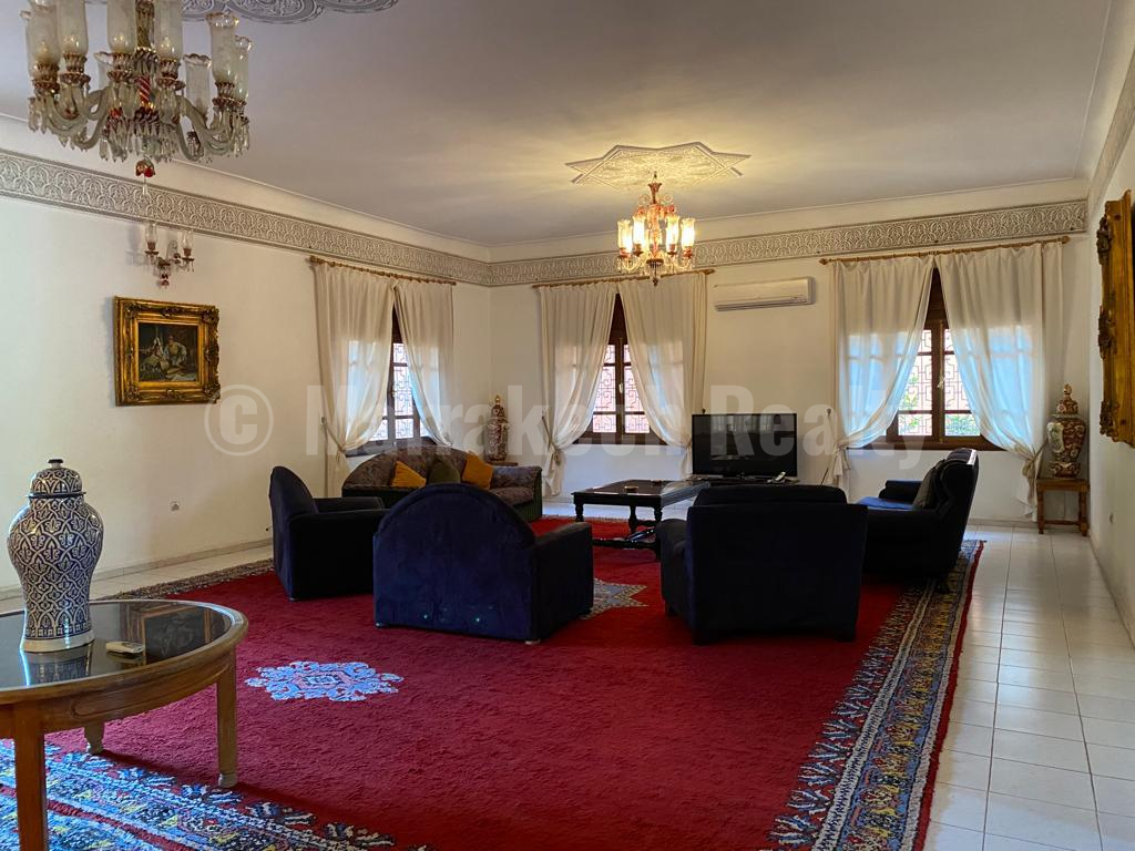 Rare et imposante maison de ville à Marrakech