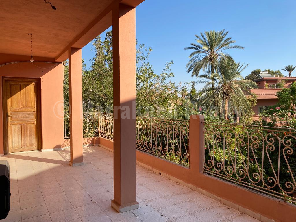Rare et imposante maison de ville à Marrakech