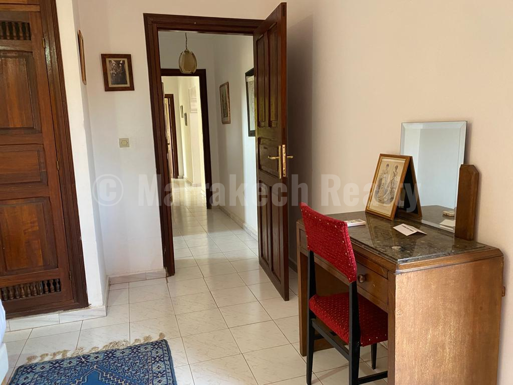 Rare et imposante maison de ville à Marrakech