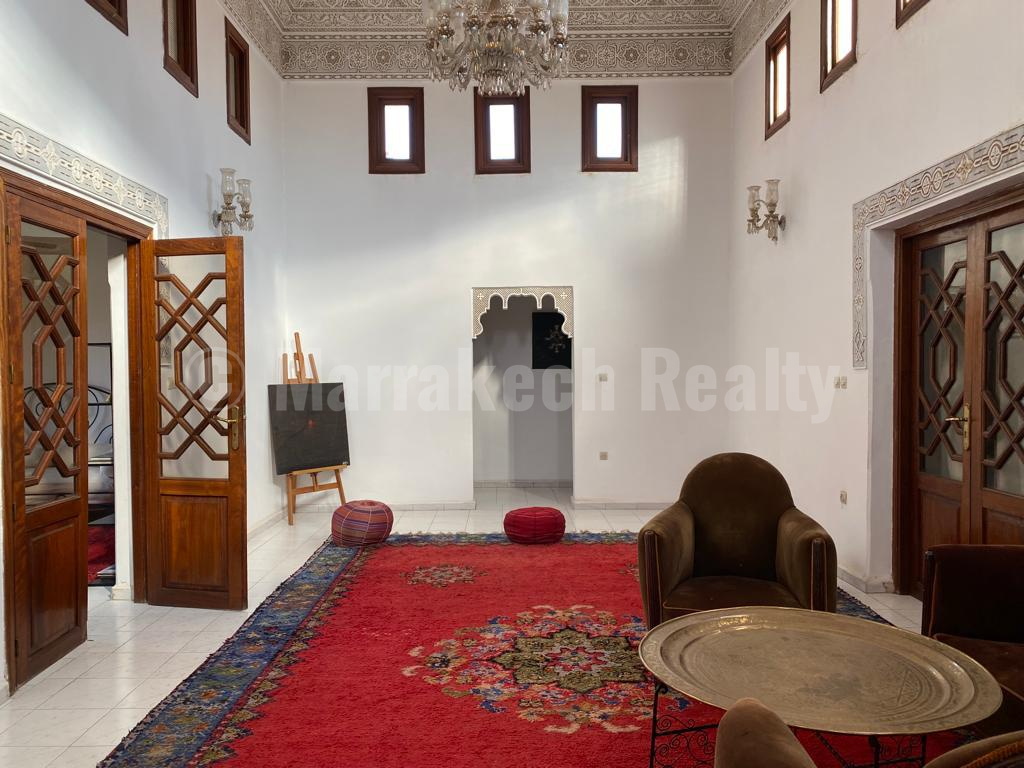 Rare et imposante maison de ville à Marrakech
