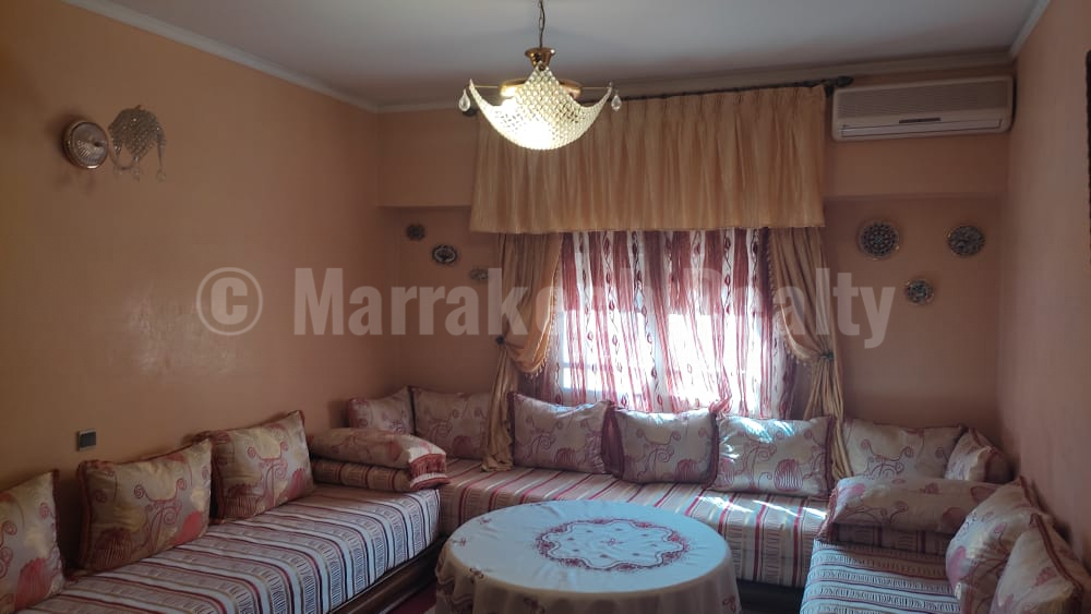 Bel appartement de 2 chambres avec superbe emplacement