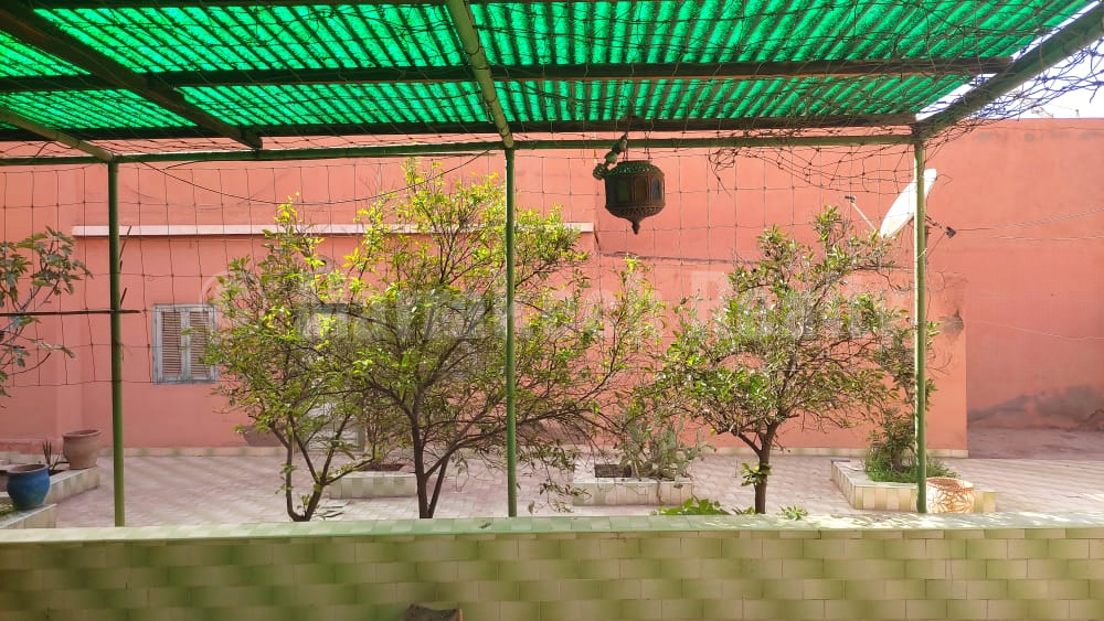 Period small villa to refurbish in the Hivernage