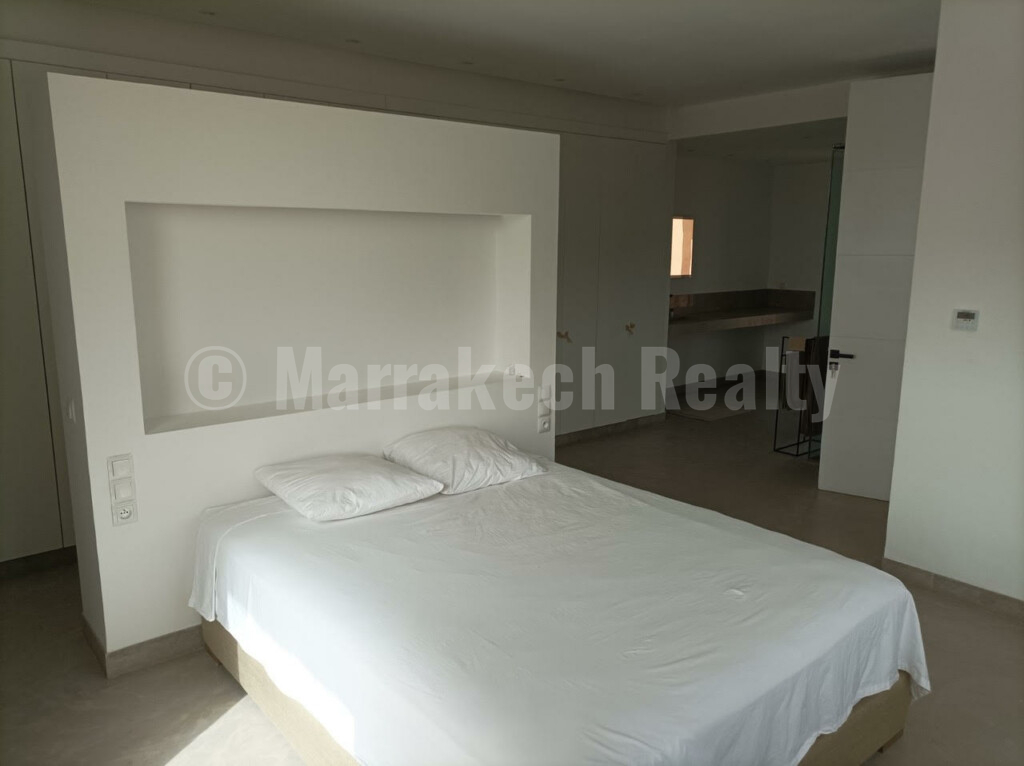 Stylish 4 bedroom villa in a gated domain