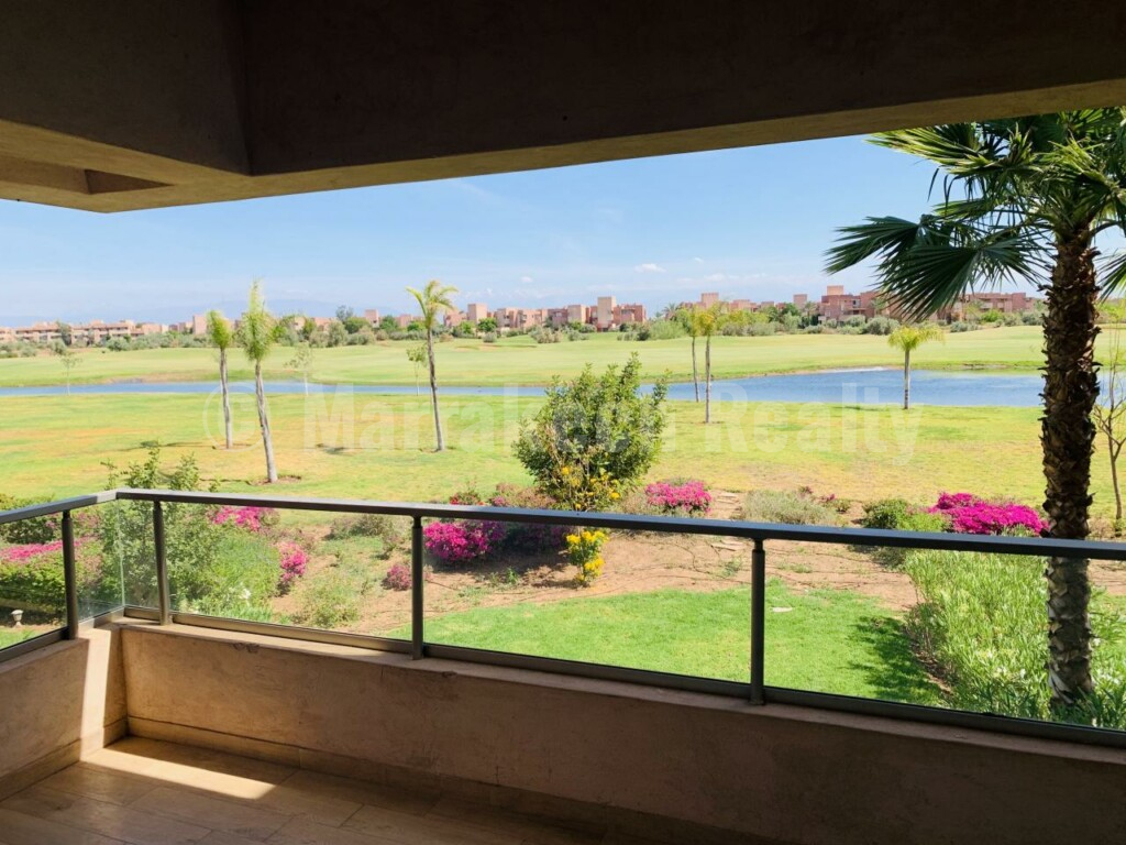 A louer en longue durée PRESTIGIA vue lac 3 chambres