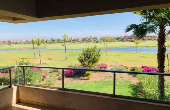 For long term rental at PRESTIGIA residence with lake view, 3 bedrooms