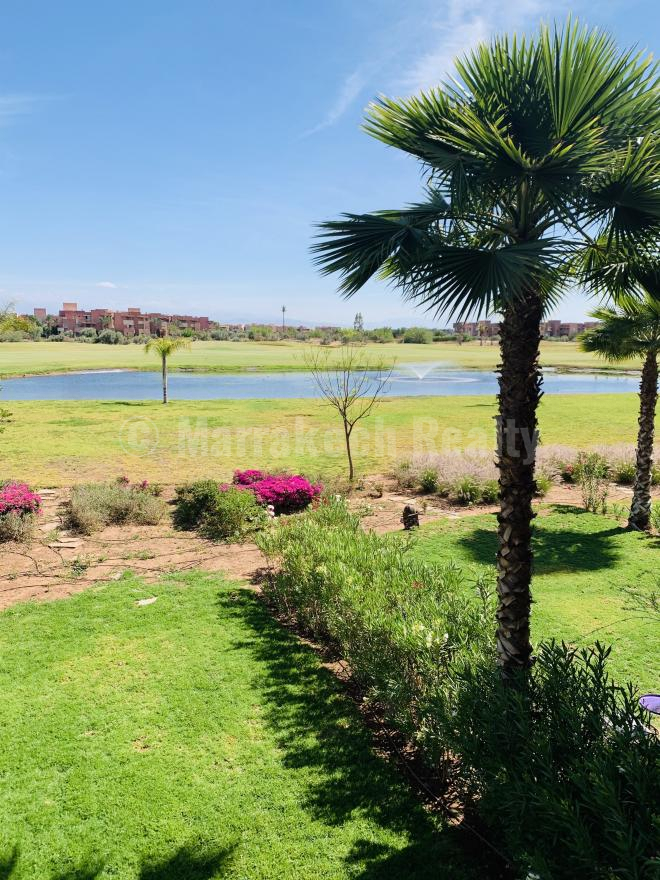 For long term rental at PRESTIGIA residence with lake view, 3 bedrooms
