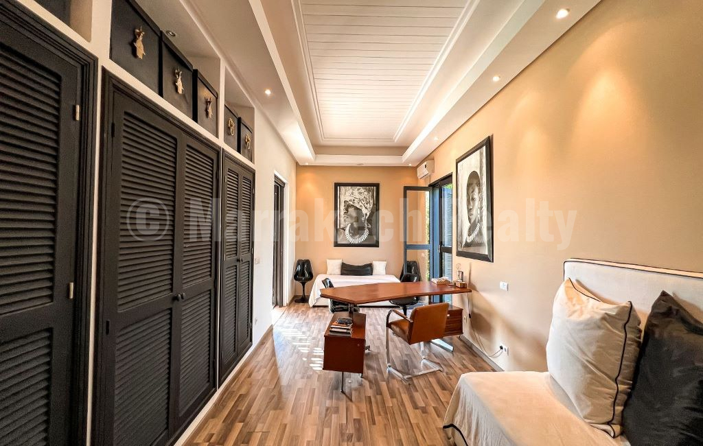 Stylish upscale 5 bedroom villa with awesome views over the Atlas