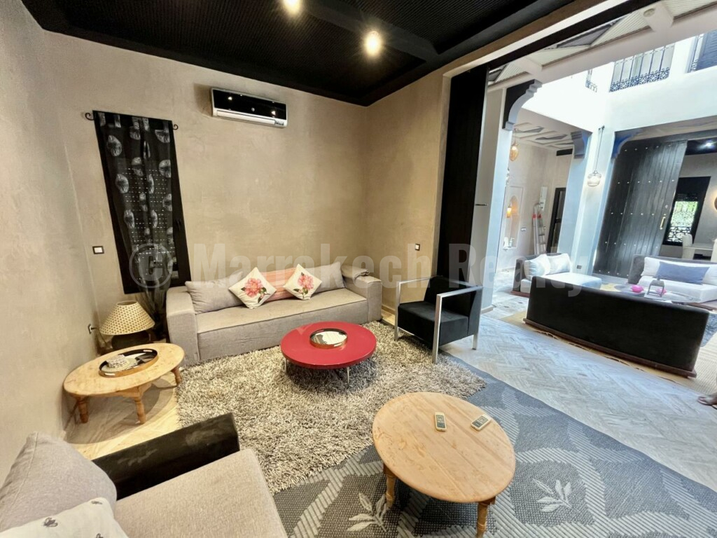 Villa riad, for long term rental in Marrakech, road to Fes in a residence