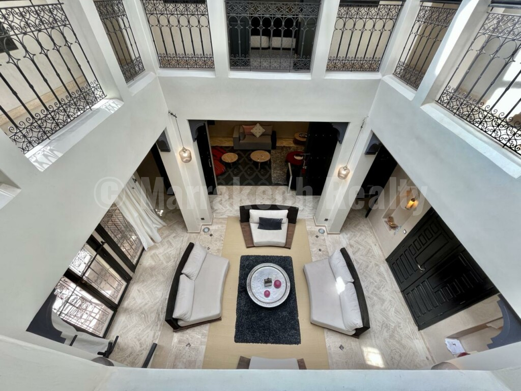 Villa riad, for long term rental in Marrakech, road to Fes in a residence