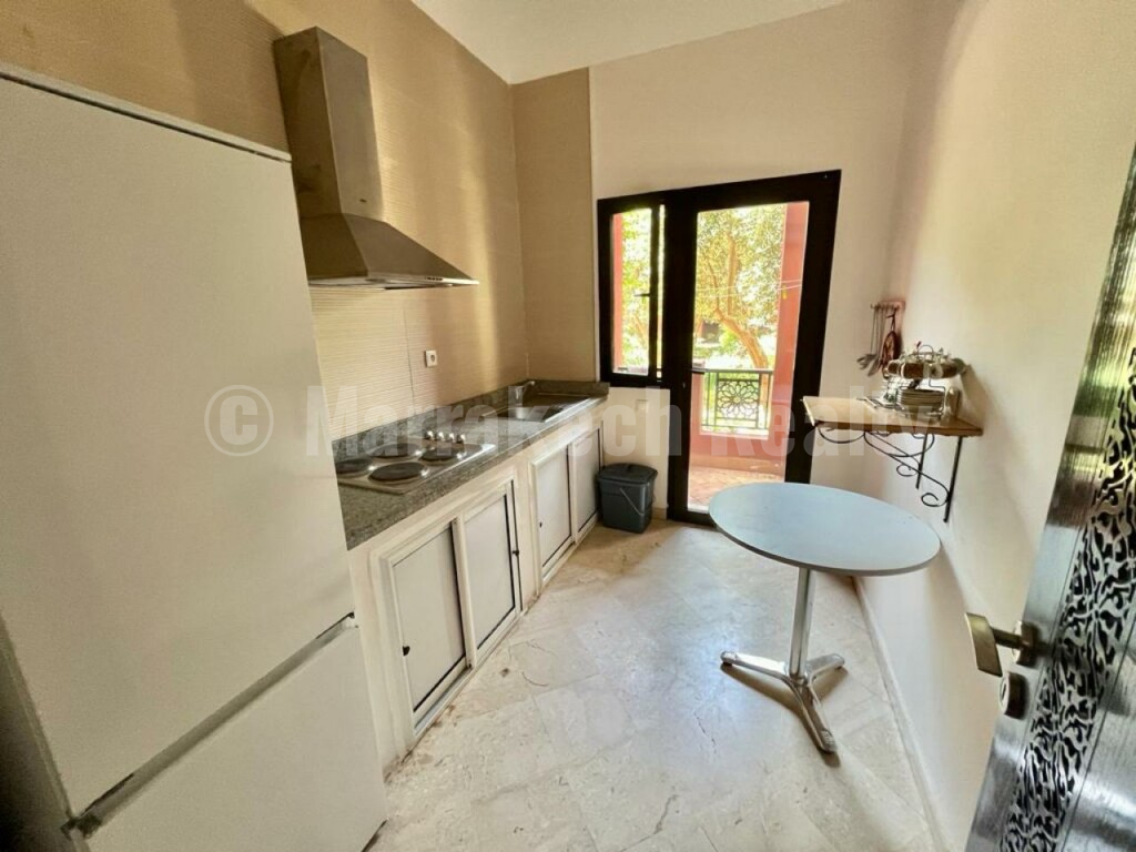 Beautiful 2 Bedroom Apartment For Long Term Rental