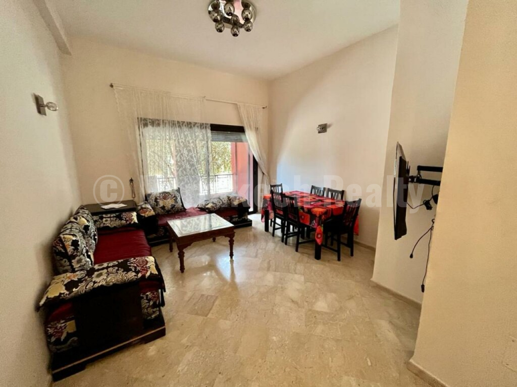 Beautiful 2 Bedroom Apartment For Long Term Rental