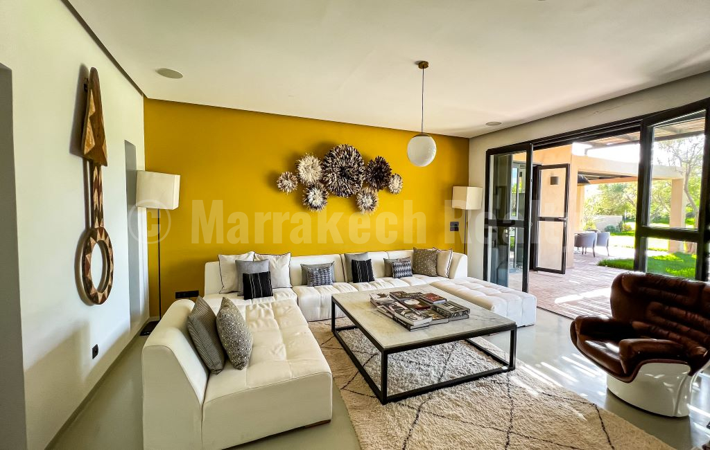 Stylish upscale 5 bedroom villa with awesome views over the Atlas