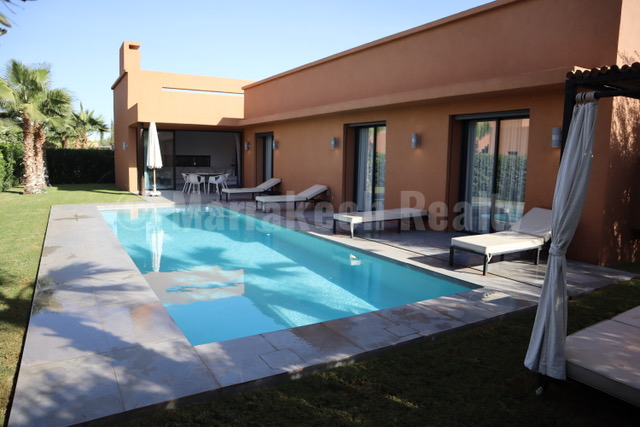 Standout 4 bedroom villa in a gated community