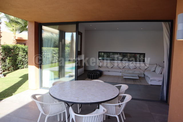 Standout 4 bedroom villa in a gated community